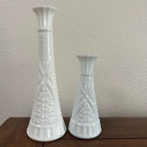 Vintage Anchor Hocking Milk Glass Bud Vases - Set of 2